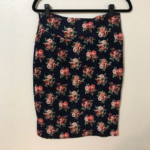 S LuLaRoe Cassie EUC - Navy